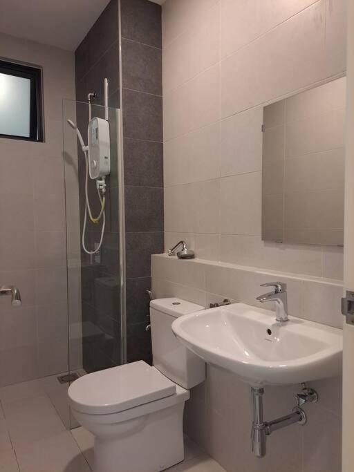 Lavile Premier Cheras 5 - 6 Pax 3r2b Pangsapuri Kuala Lumpur